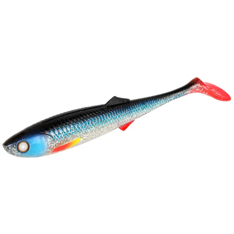 Amostra de vinil tipo shad Mikado Sicario 14cm na cor Shiny Fry, com acabamento altamente refletor e translúcido que simula um pequeno alevim brilhante, ideal para atrair predadores em dias de sol.