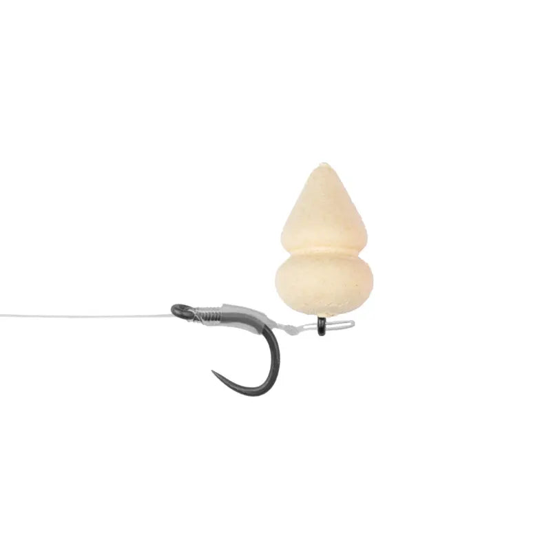 Wafters Method Feeder Hexa com aroma a alho montados em espetete num anzol de pesca para carpfishing.
